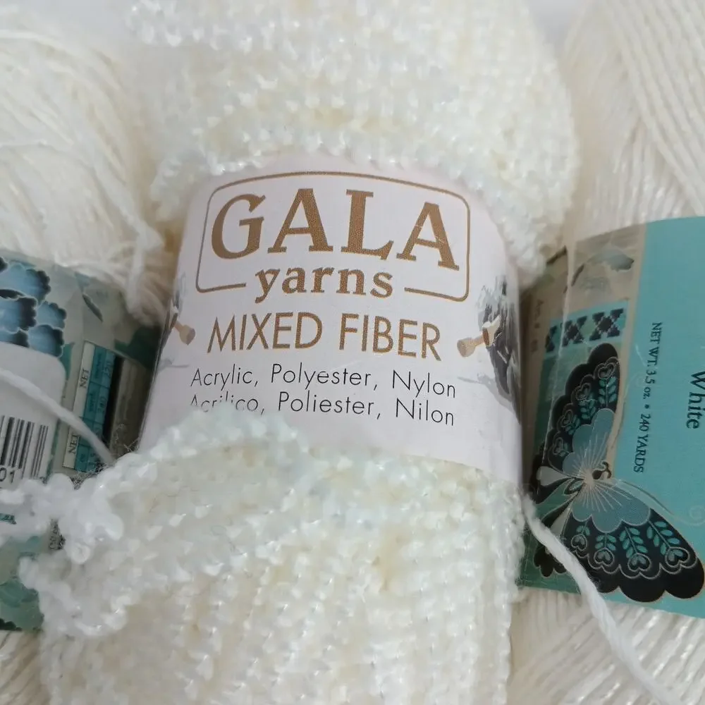 2+2 Skeins Yarn Bee 2-Mimosa Yarn White Mixed Lot Gala